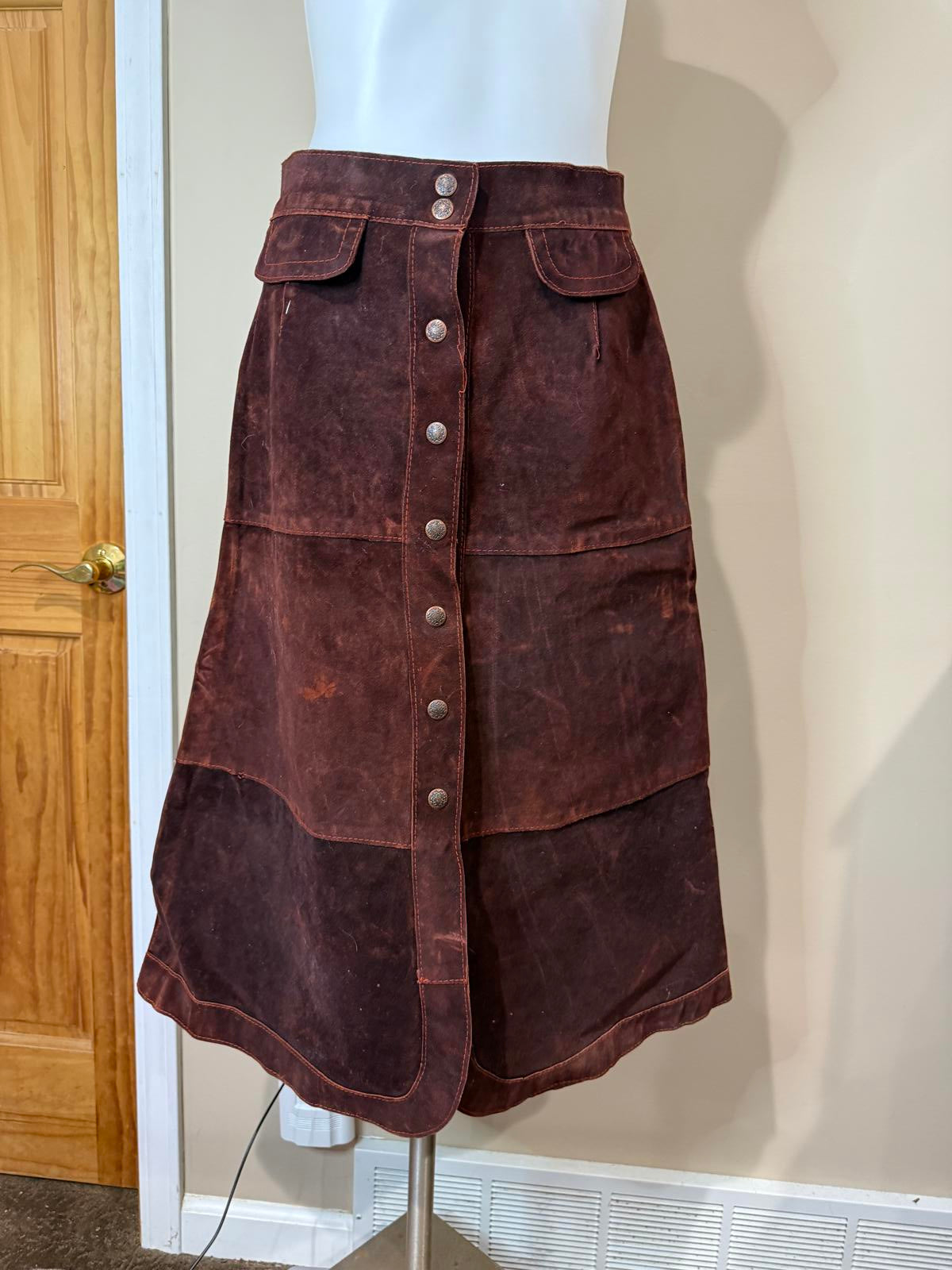 70s Argentinian Suede Vintage Brown Suede Leather Button-Front Skirt Size 42