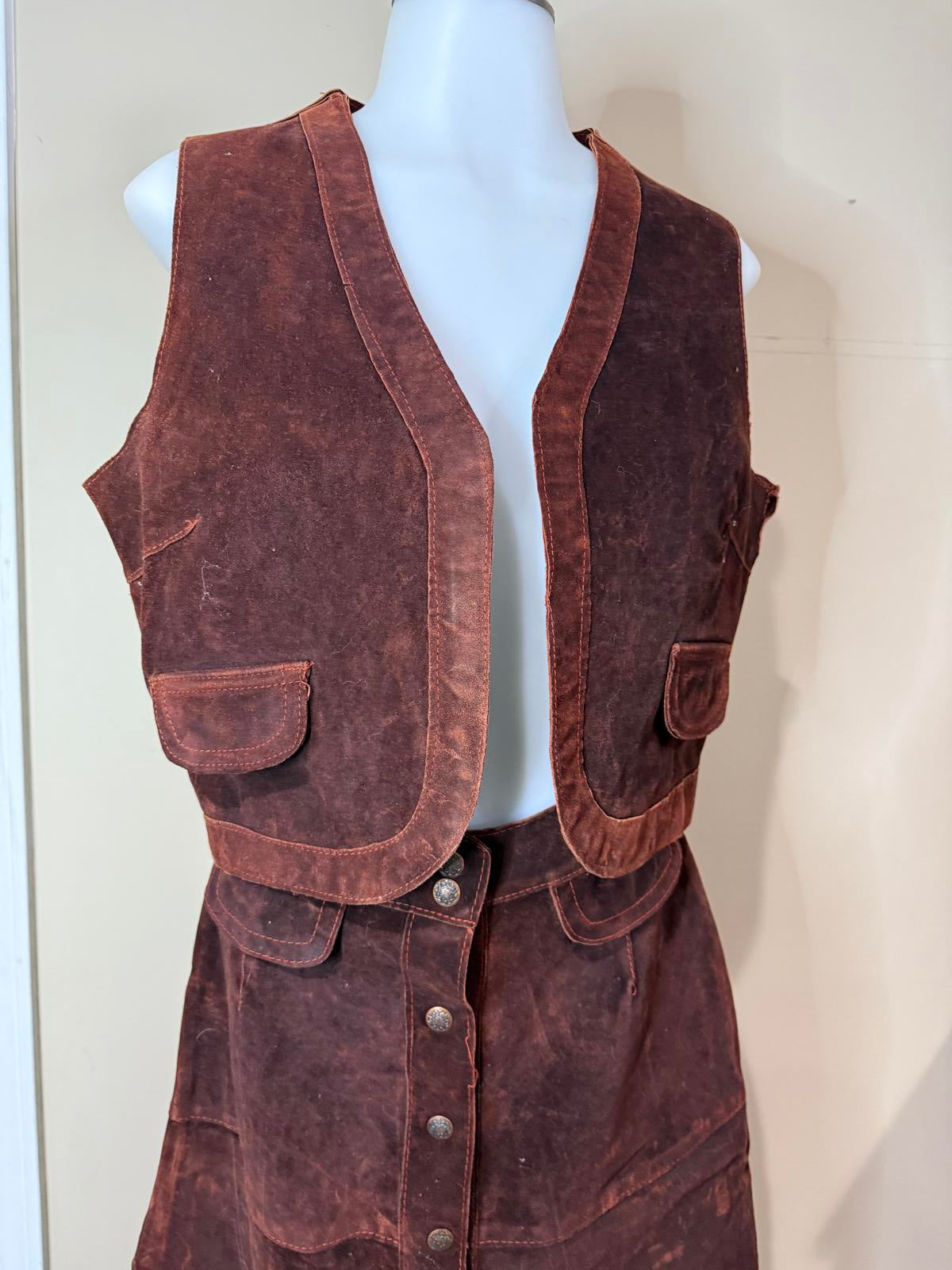 70s Argentinian Suede Vintage Brown Suede Leather Button-Front Skirt Size 42