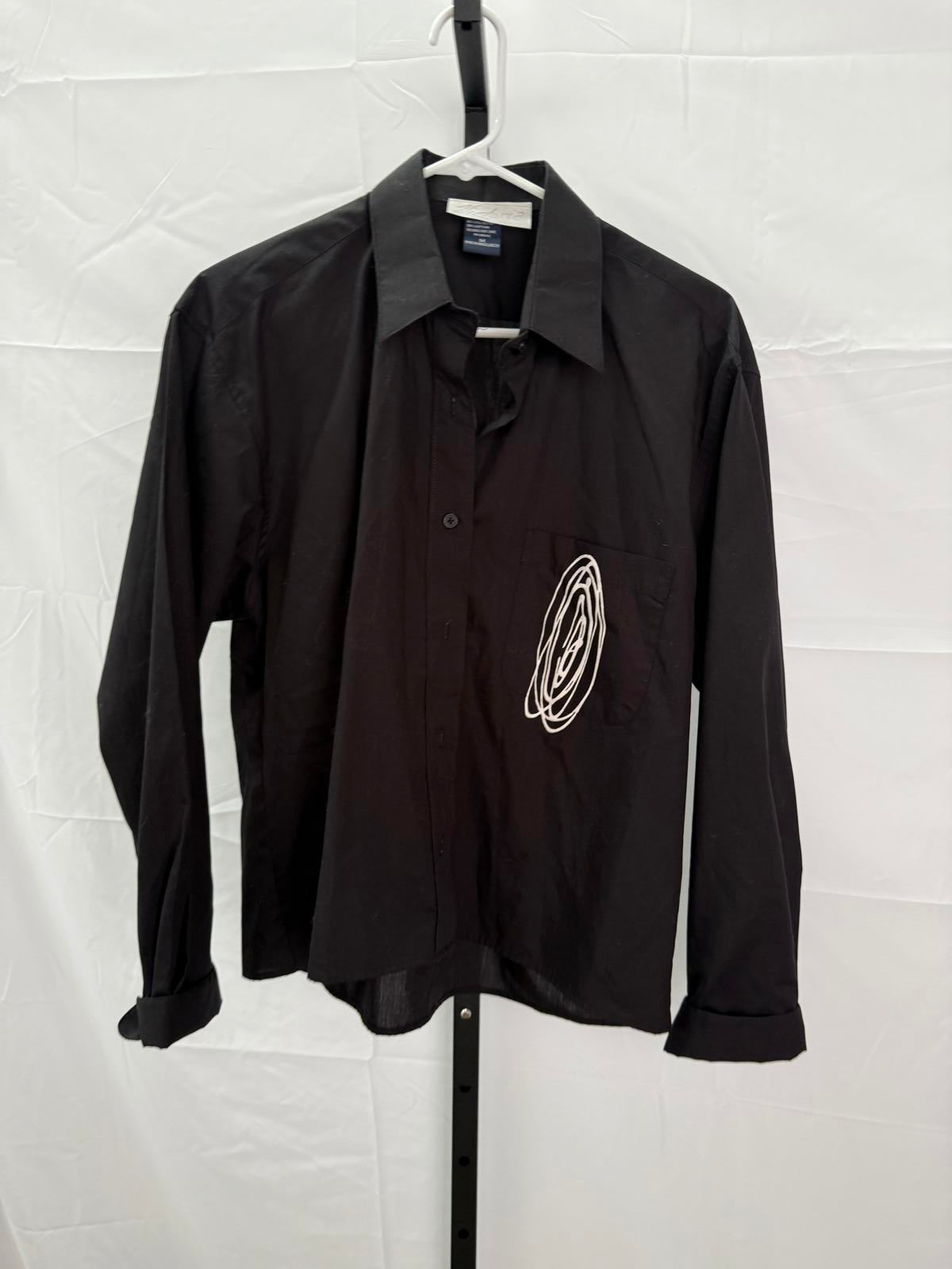 Vintage Victoria Medium Black Long Sleeve Shirt with Pocket Design