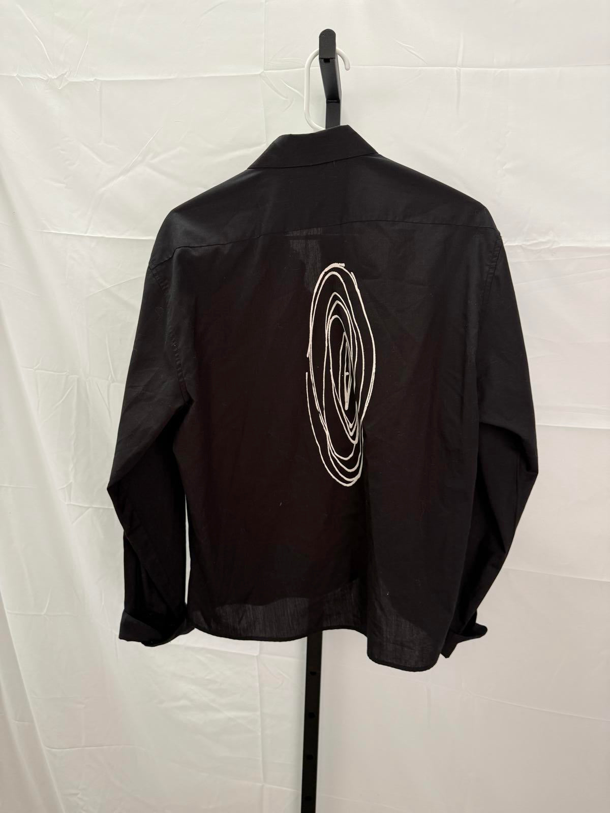 Vintage Victoria Medium Black Long Sleeve Shirt with Pocket Design