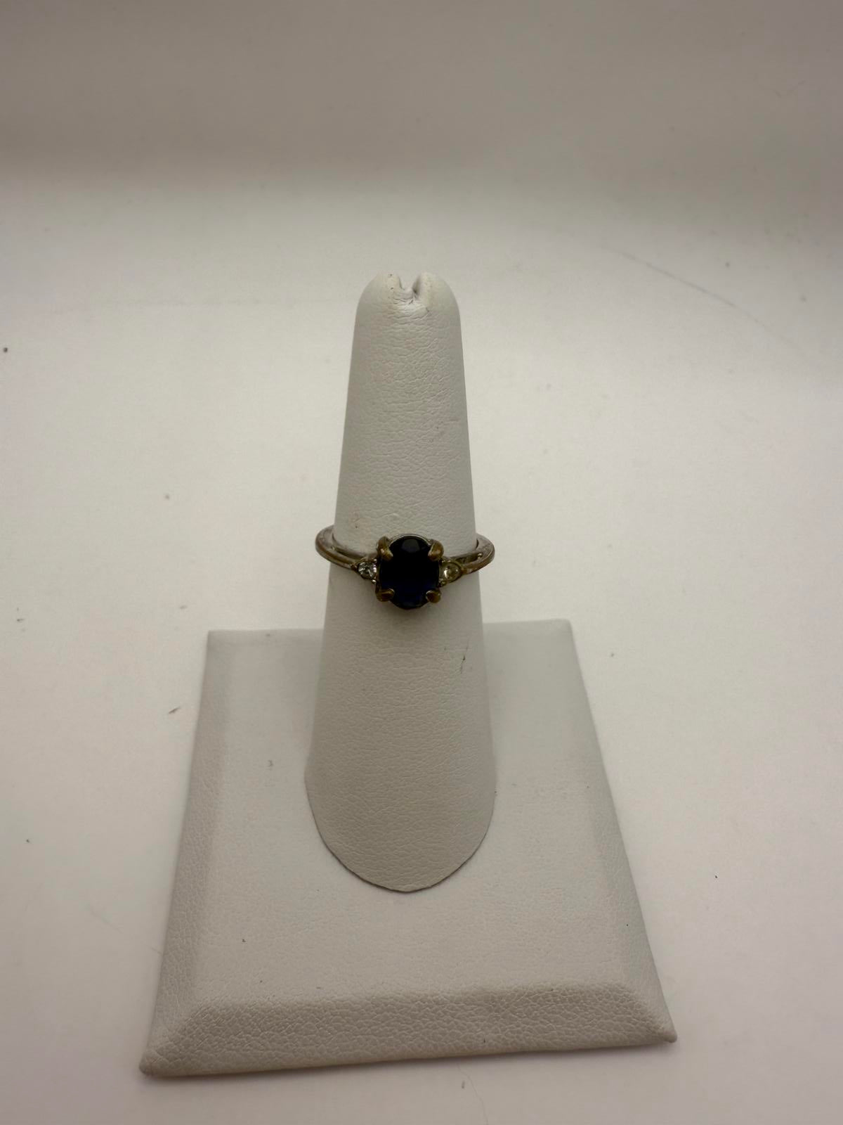 Avon Vintage Style Ring with Dark Blue Gemstone and Accent Stones 6.25