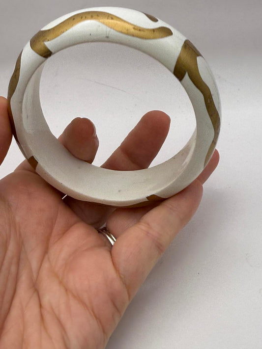 Raffine Vintage White and Gold Painted Bangle Bracelet